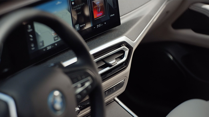 BMW i4 eDrive40 G26 2021 Mineralhvit Interiør-design i detalj video BMW i4 eDrive40 G26 2021 Mineralhvit Interiør-design i detalj video
