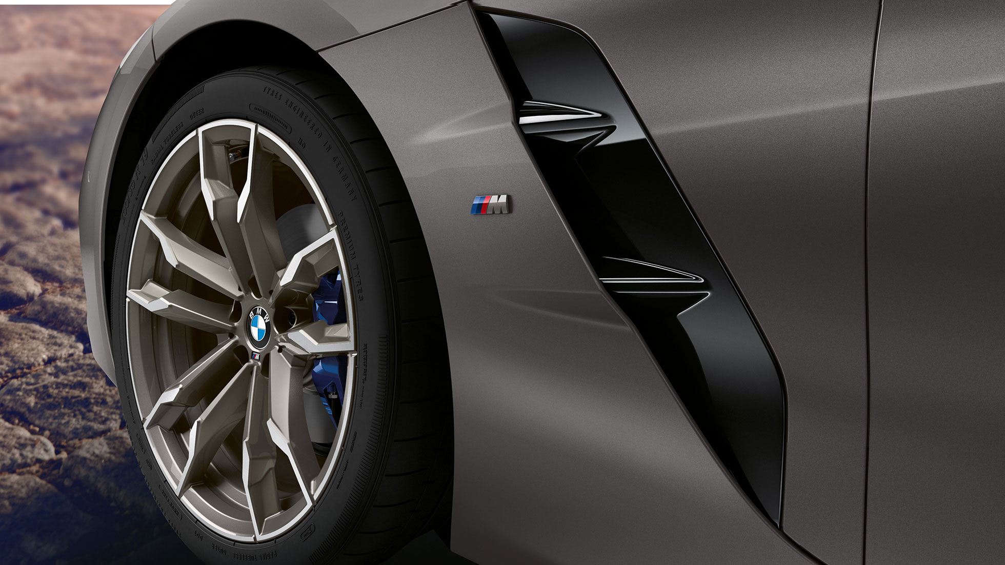 Felger BMW Z4 M40i G29 Felger BMW Z4 Roadster M40i G29 2019 BMW Individual frostgrå metallic næropptak av hjul og Air breather