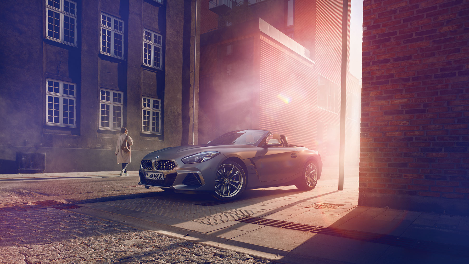 BMW Z4 M40i G29 sett skrått forfra BMW Z4 Roadster M40i G29 2019 Cabriolet BMW Individual frostgrå metallic sett skrått forfra