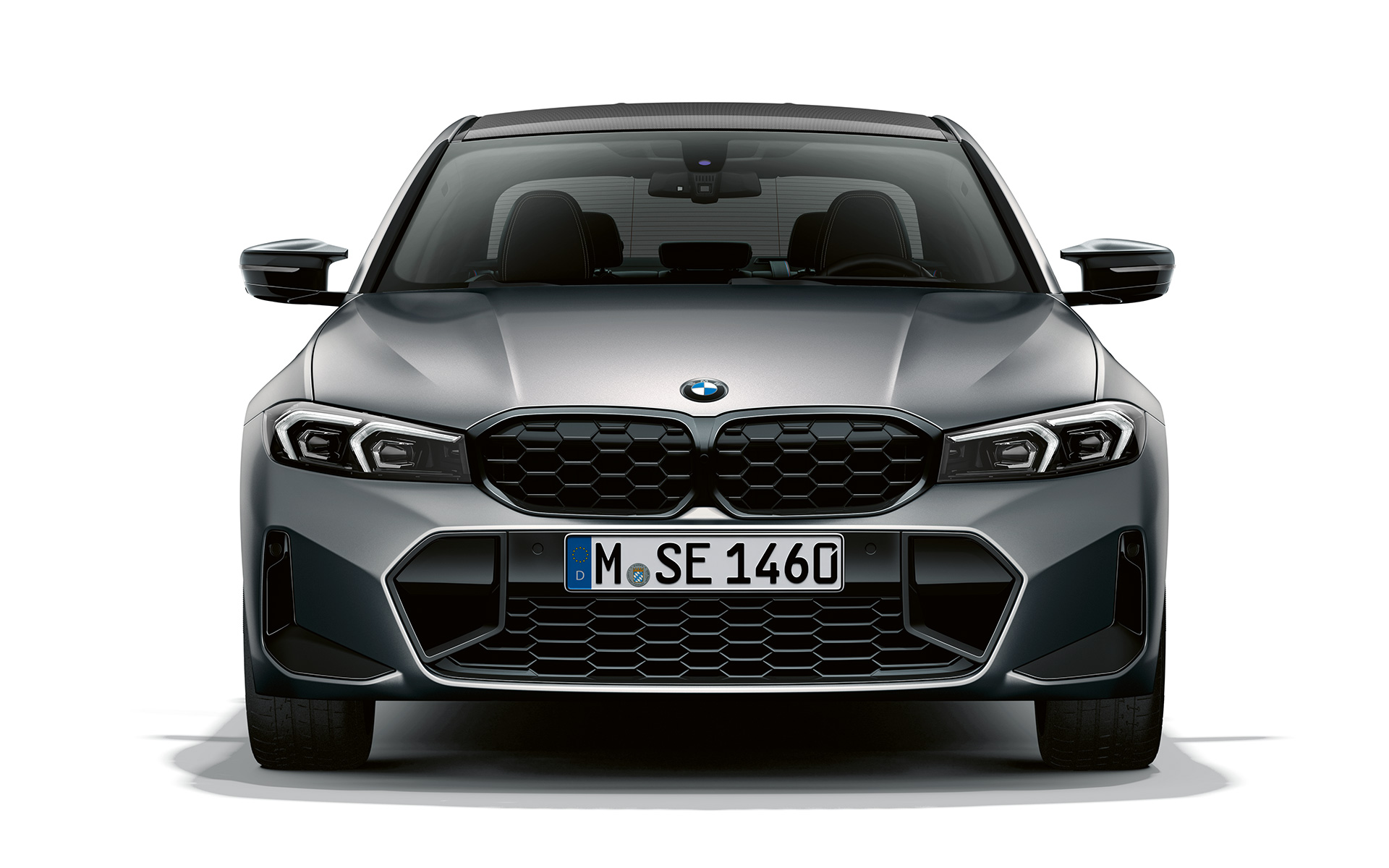 Sett forfra BMW frontgrill BMW M340i xDrive Sedan G20 BMW M340i xDrive Sedan G20 BMW Individual Frozen Pure Grey metallic sett forfra med BMW frontgrill