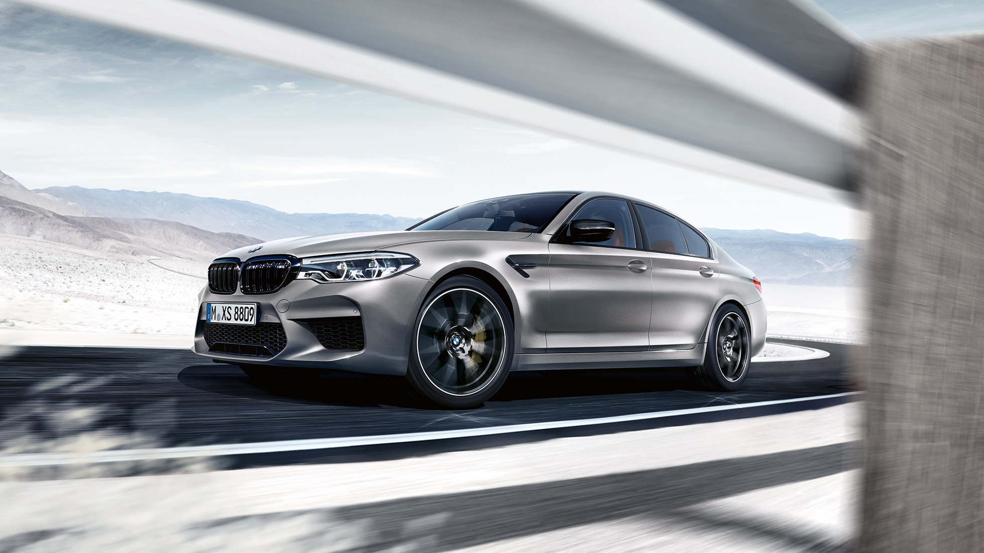 Lettmetallfelger. BMW M5 Competition design sett fra siden.