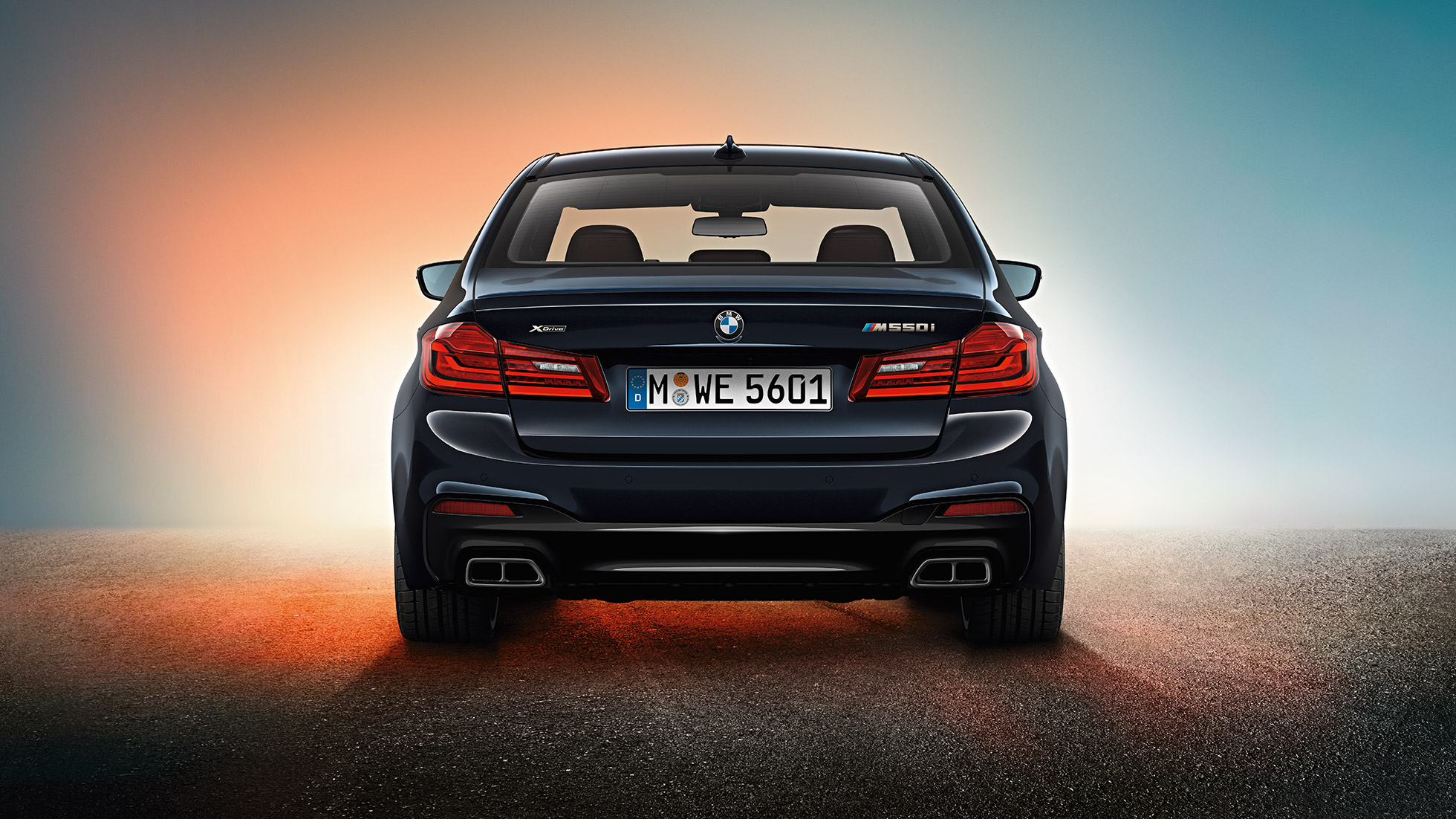 Hekkdesign. BMW M550i und BMW M550d design sett bakfra.