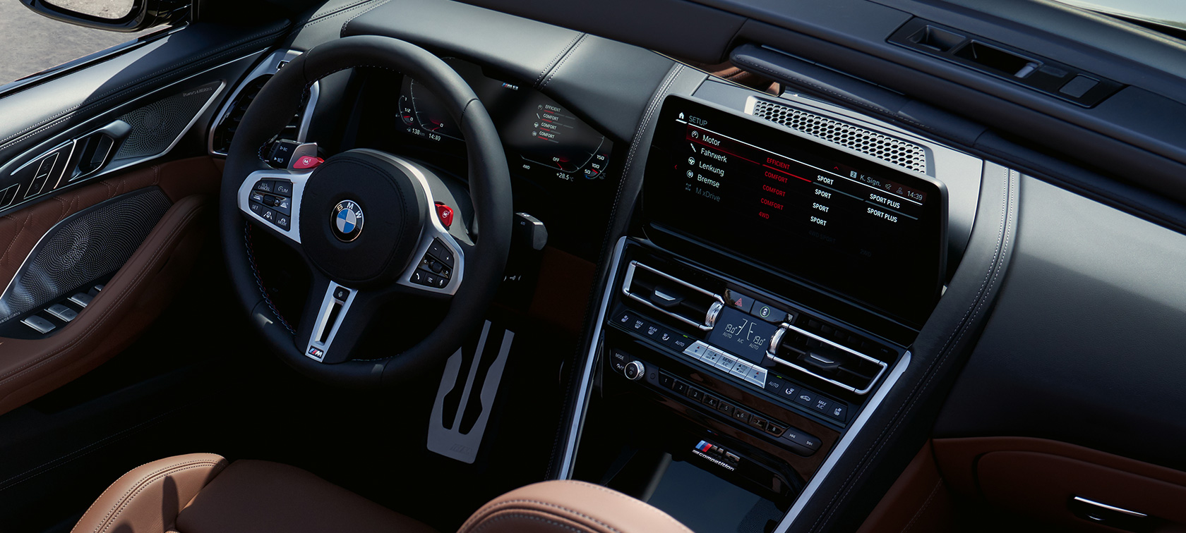 BMW M8 Competition Cabriolet F91 LCI Facelift 2022 cockpit kontrolldisplay BMW M8 Competition Cabriolet F91 LCI Facelift 2022 cockpit kontrolldisplay