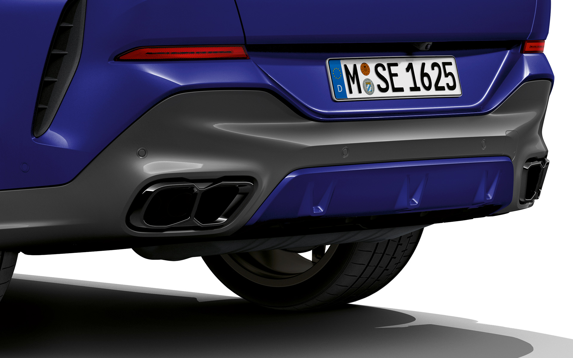 BMW X6 M60i xDrive G06 MP eksosanlegg BMW X6 M60i xDrive G06 MP eksosanlegg nærbilde