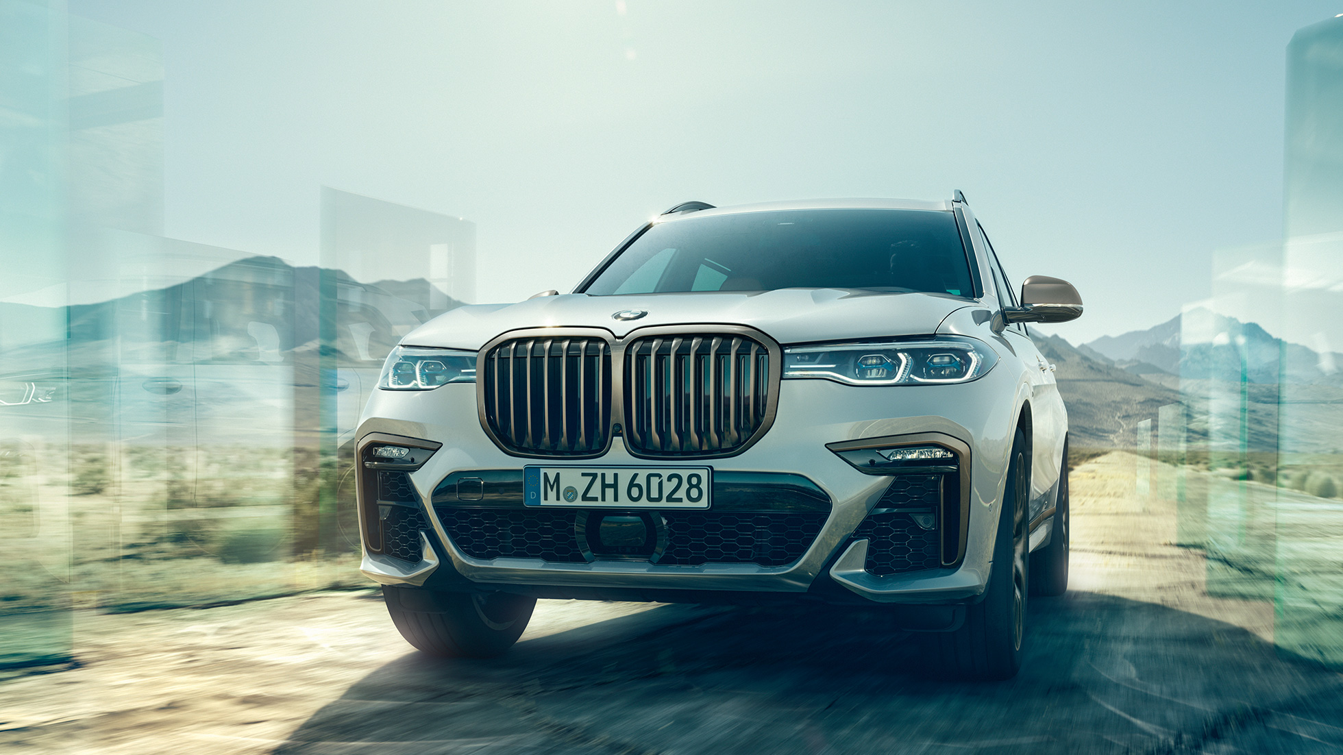 BMW X7 M50d sett forfra BMW X7 M50d i mineralhvit, sett forfra, G07, 2019