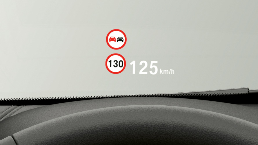 BMW X1 Head-Up Display. BMW X1 Interiør, med fokus på BMW Head-Up Displayet.