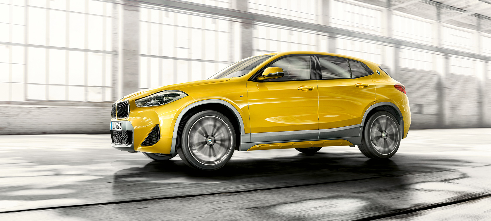 Sett fra siden BMW X2 F39 Sett fra siden BMW X2 F39 2020 Brooklyn grå, kjørende