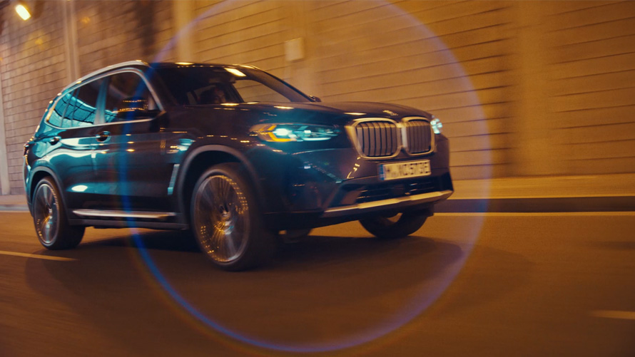 BMW X3 G01 kjøredynamikk sofistogrå 2021 BMW X3 G01 kjøredynamikk, frontperspektiv under kjøring, sofistogrå 2021
