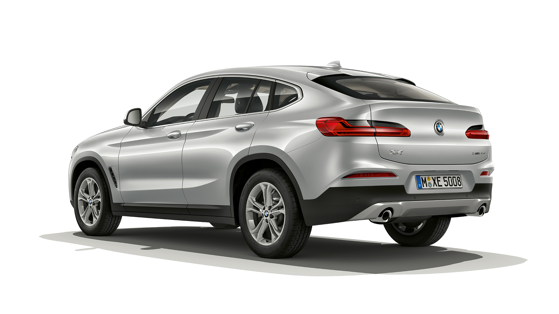 Sett skrått bakfra BMW X4 Modell Advantage BMW X4 xDrive20d Modell Advantage G02 2018 Glaciersølv Sett skrått bakfra