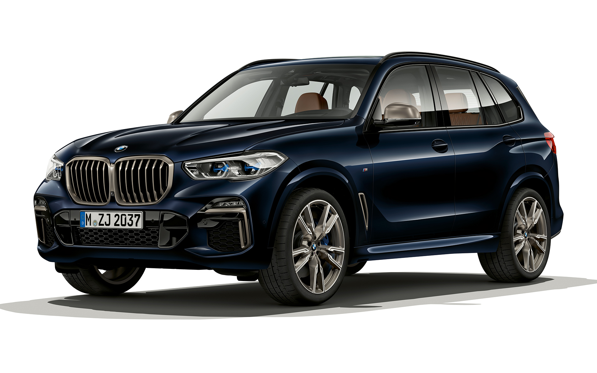 Fronten på BMW X5 M50d Nærbilde av fronten på BMW X5 M50d