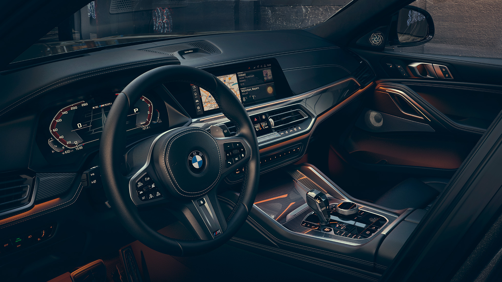 Cockpit med fokus på 12,3“ displayer. BMW X6 cockpit med fokus på 12,3“ displayer.