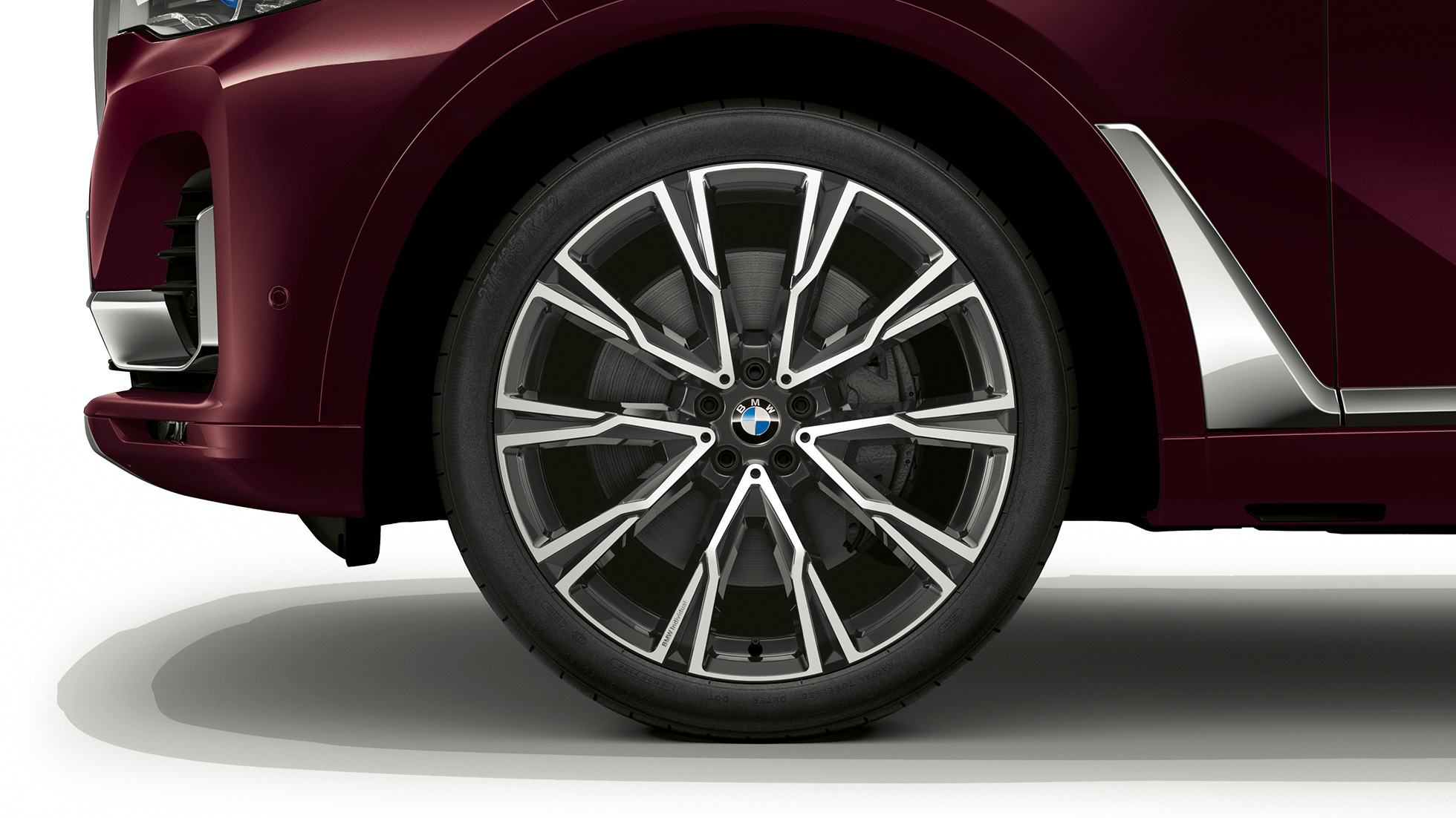 Lettmetallfelg på BMW Individual X7 xDrive 40i Nærbilde av lettmetallfelg på BMW Individual X7 xDrive 40i