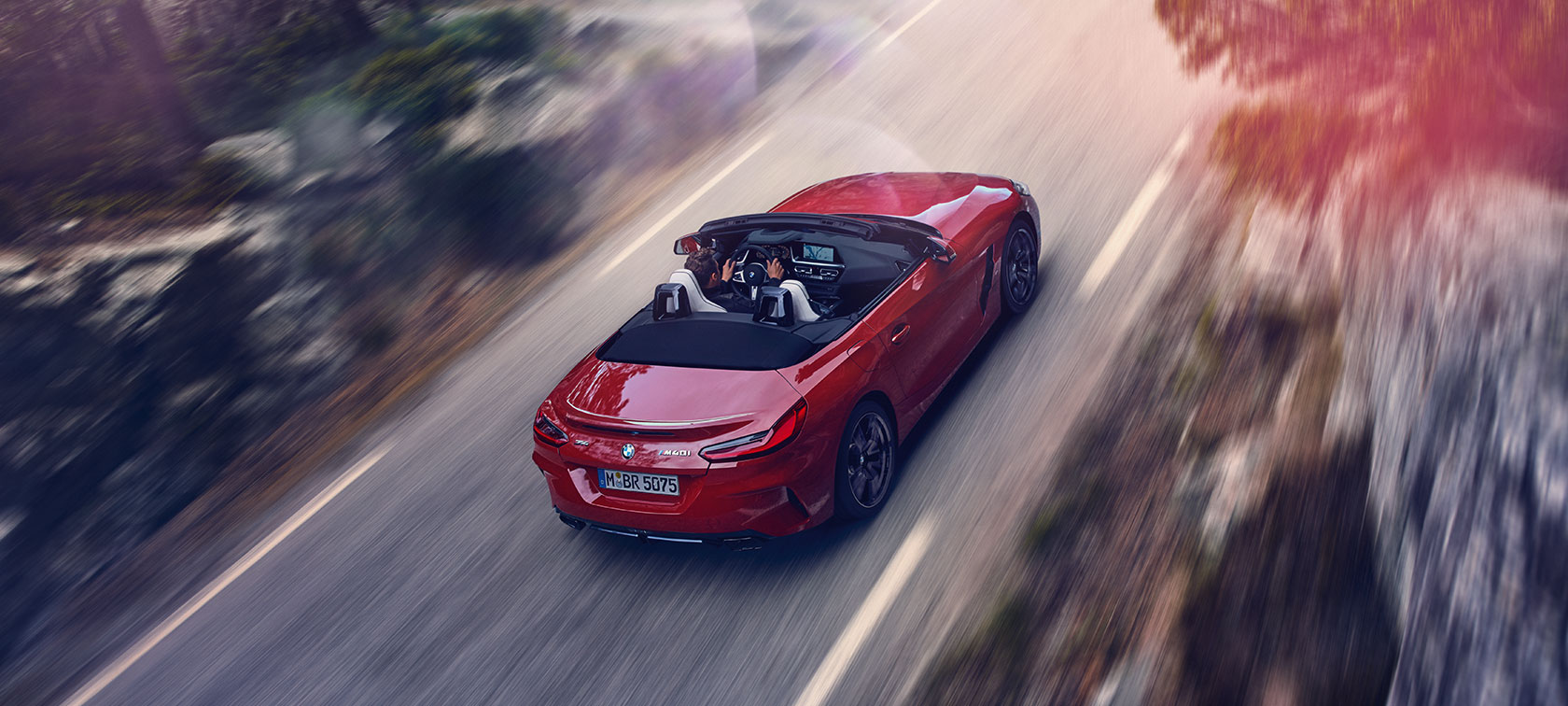 BMW Z4 Roadster sett ovenfra BMW Z4 Roadster i bevegelse sett ovenfra