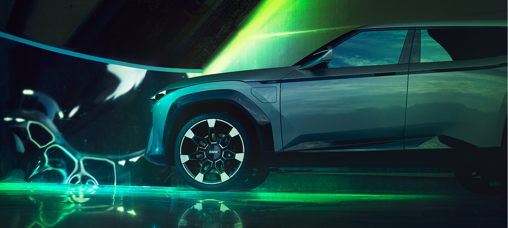 BMW Concept XM (G09) sett fra siden stående BMW Concept XM (G09) sett fra siden stående