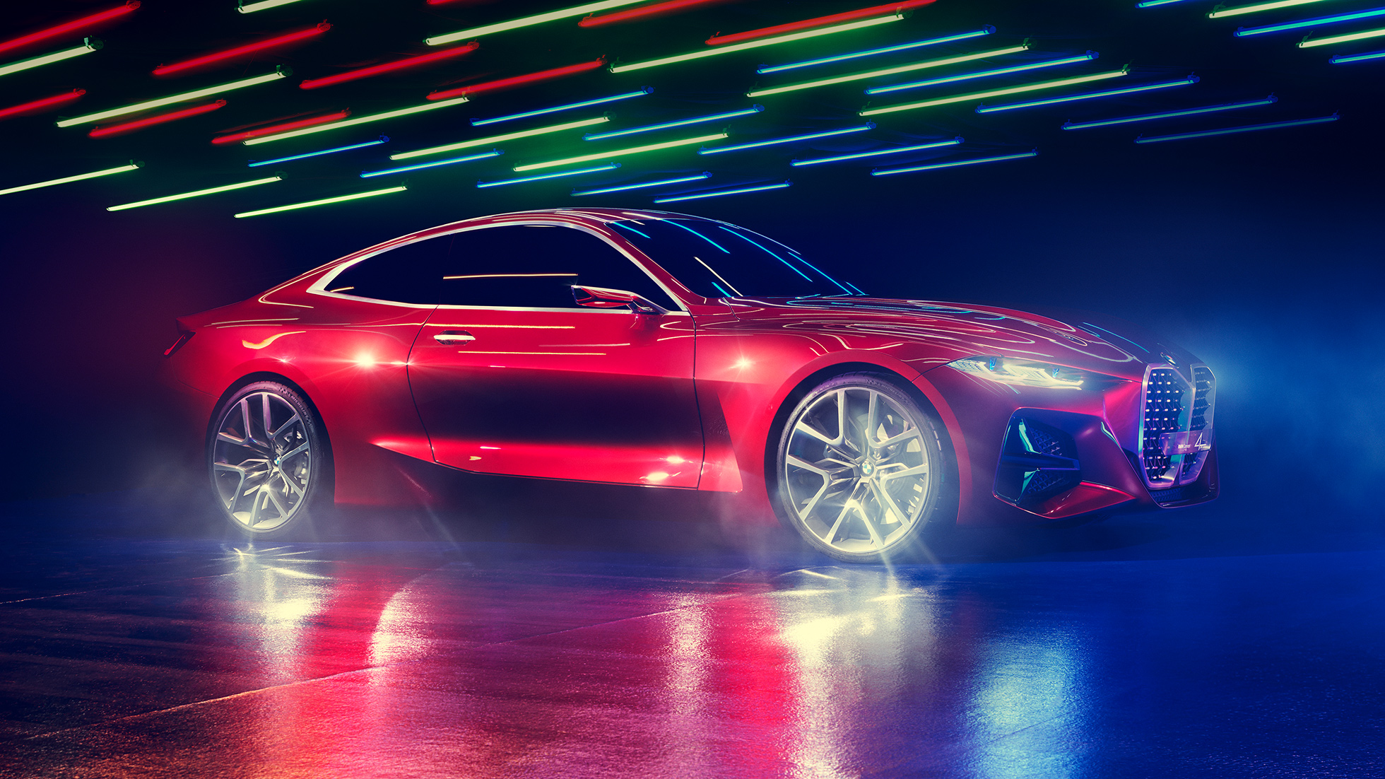 Emosjonelt formspråk BMW Concept 4 Emosjonelt formspråk BMW Concept 4 Forbidden rød Eksteriør-design sett fra siden