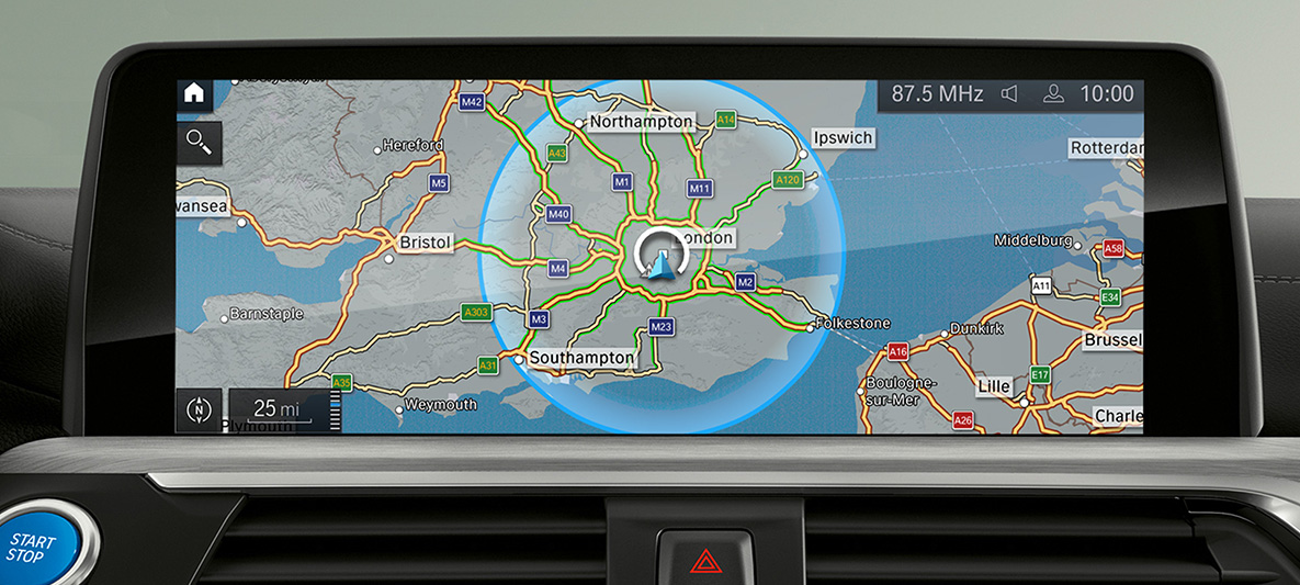 BMW Maps Connected Charging BMW Maps Connected Charging viser den elektriske rekkevidden i kontrolldisplayet