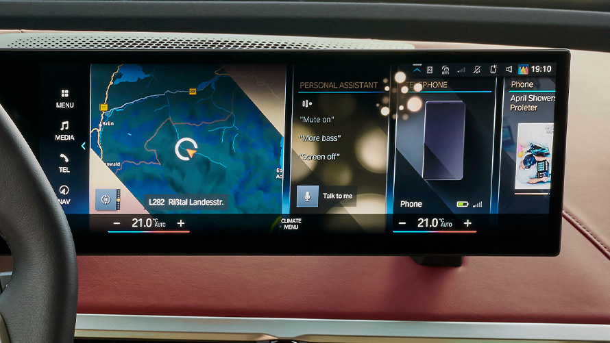 BMW Curved Display med BMW Intelligent Personal Assistant animasjon BMW Curved Display med BMW Intelligent Personal Assistant animasjon