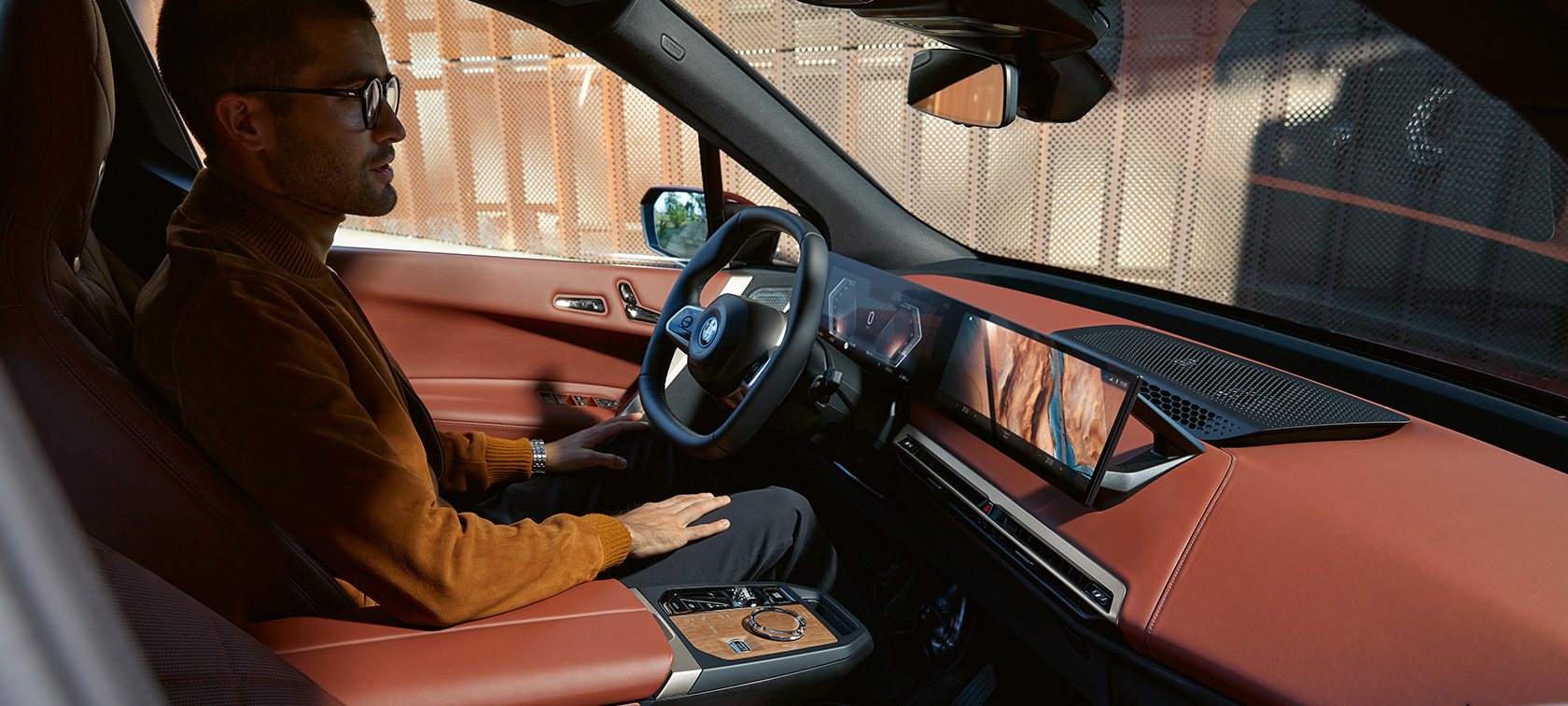 BMW iDrive BMW iDrive fremtidsrettet betjeningskonsept fra BMW ConnectedDrive