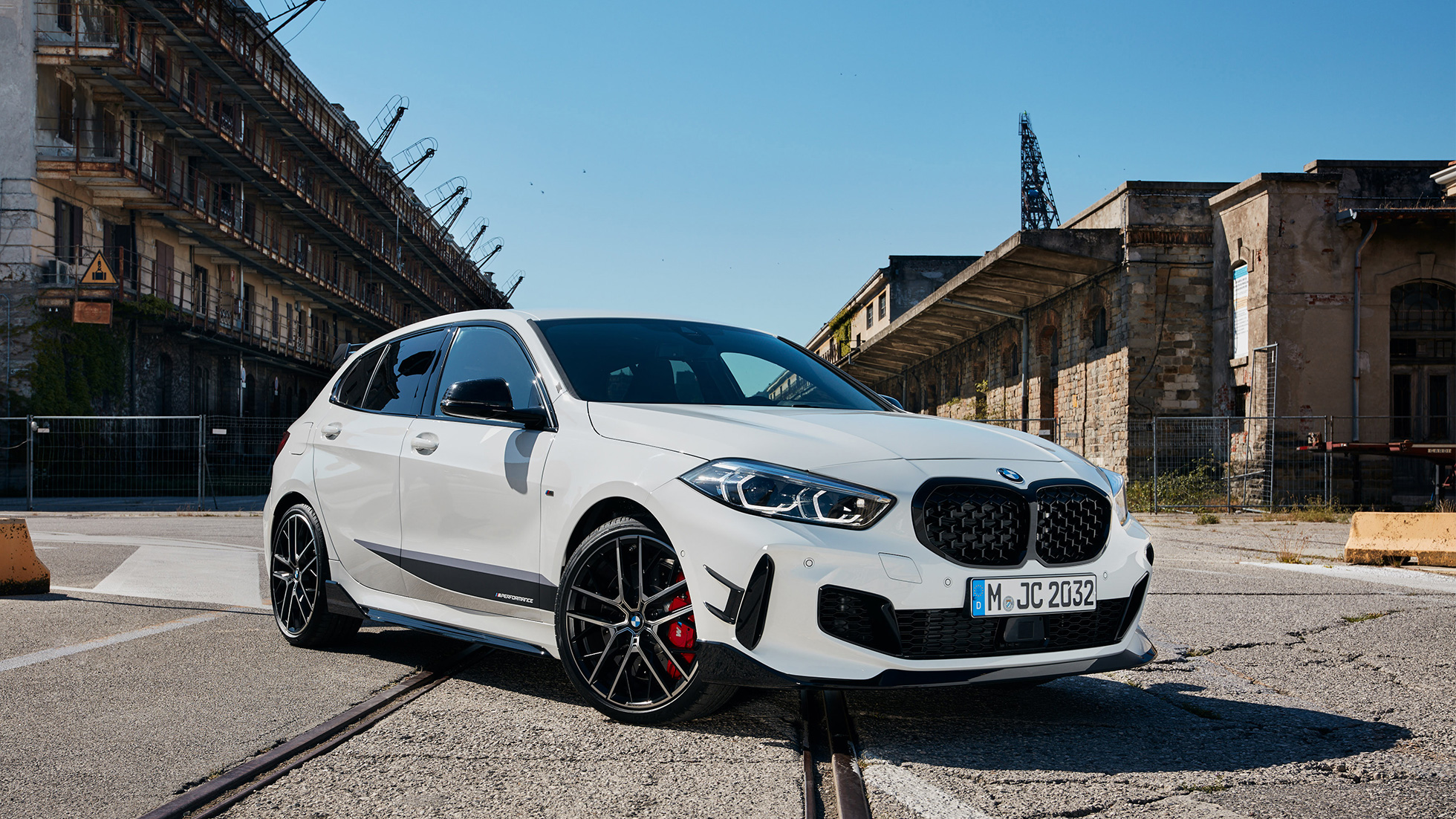 BMW M135i xDrive M Performance Design 02 BMW 1-serie BMW M135i xDrive M Performance Design 02