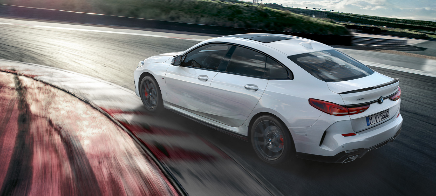 BMW M235i xDrive Gran Coupé BMW M Performance Parts BMW 2-serie BMW M235i xDrive Gran Coupé BMW M Performance Parts eksteriørdesign