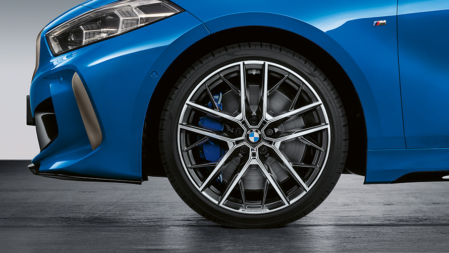BMW M Performance Dobbelteke 555 M tofarget BMW komplette sommerhjul BMW M Performance Dobbelteke 555 M tofarget BMW komplette sommerhjul