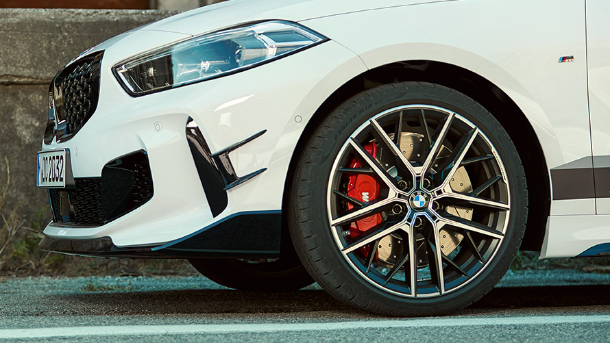 BMW M Performance tofargede 19" lettmetallfelger Dobbelteke 555 M BMW M Performance 19" lettmetallfelger Dobbelteke 555 M tofarget BMW tilbud sommer