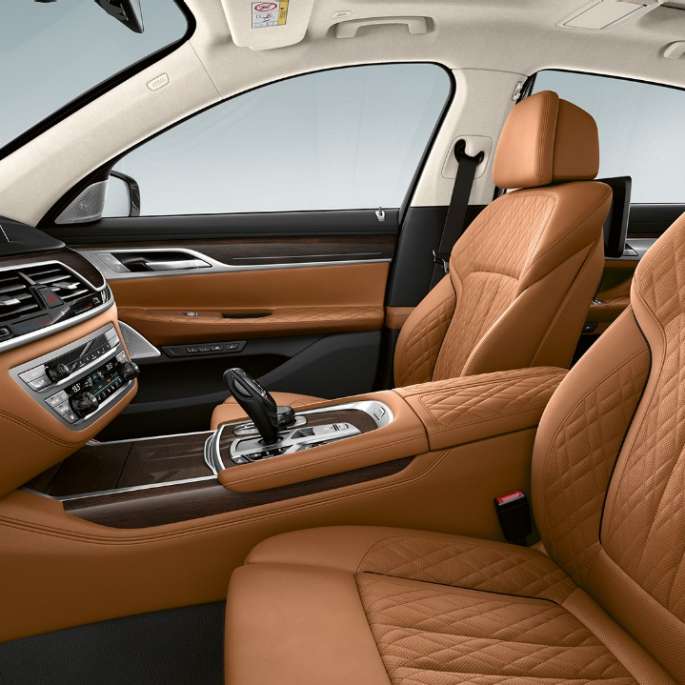 Skinninteriør i BMW 7-serie Sedan med Pure Excellence utvendig design Nappaskinninteriør i BMW 7-serie Sedan med Pure Excellence utvendig design