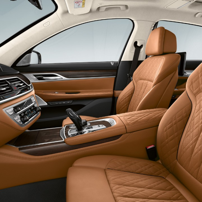 Skinninteriør i BMW 7-serie Sedan med Pure Excellence utvendig design Nappaskinninteriør i BMW 7-serie Sedan med Pure Excellence utvendig design
