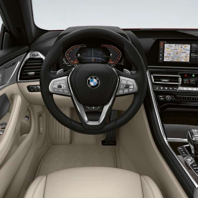 BMW 8-serie Gran Coupé, Standardmodell Cockpit